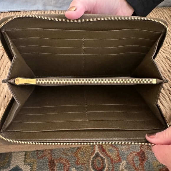 Céline Olive Python Wallet - Picture 3 of 3